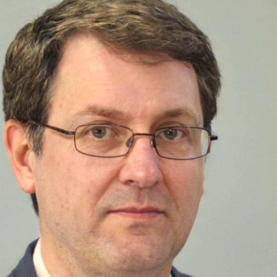 Portrait eines erfahrenen Finanzexperten